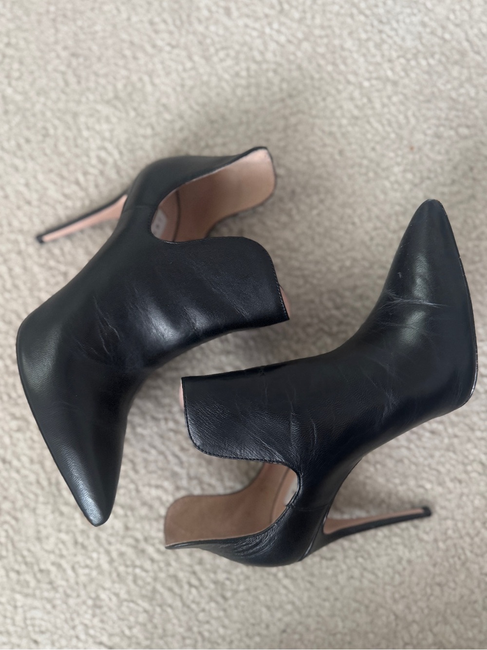 Black Cutout Pointed-Toe Stiletto Booties - Women